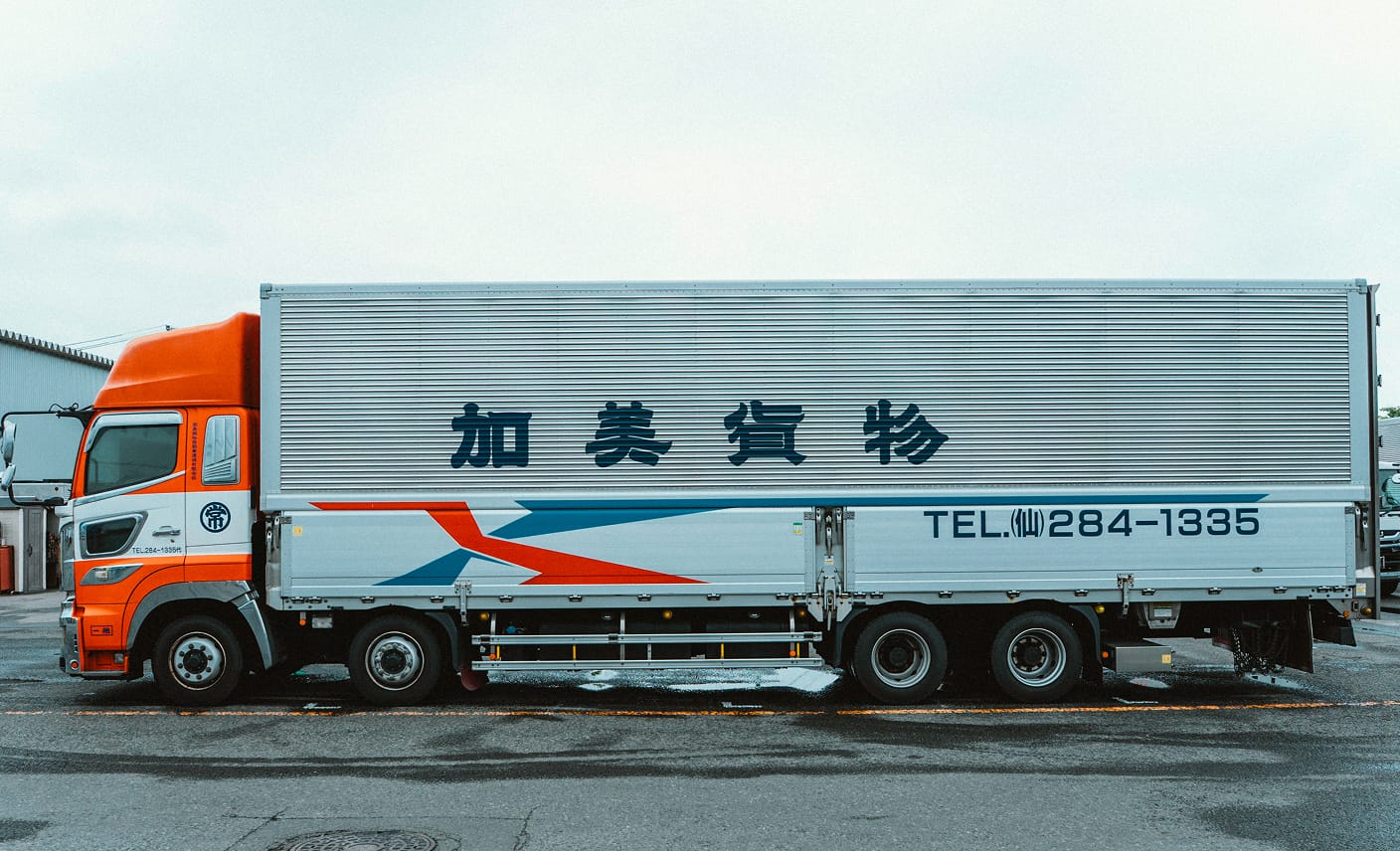 増トンウイング車